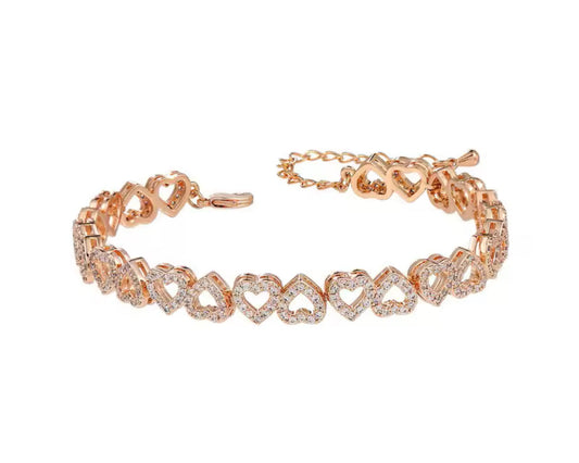 Heart design Love Bracellette in rose gold with zirconia stones.