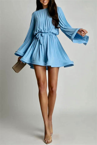 Plissee Kleid mit Trompeten Ärmel