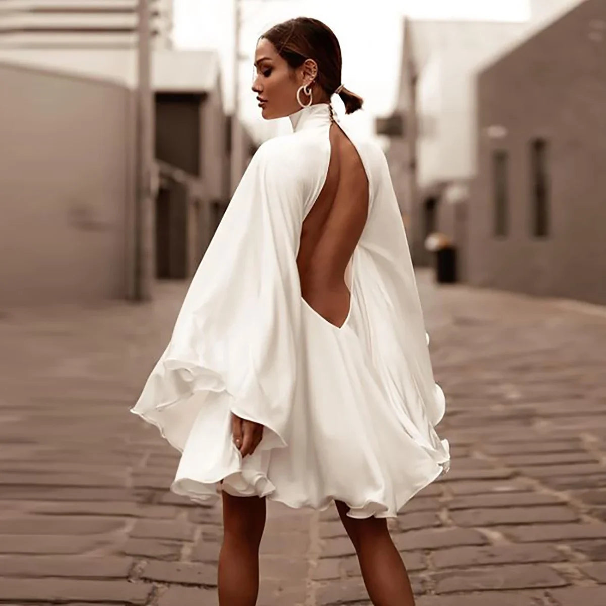 Fledermaus Ärmeln mit tiefen Rücken